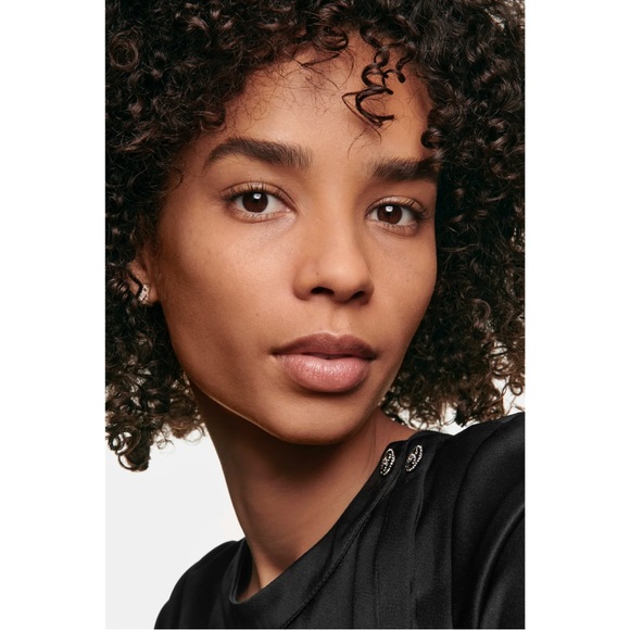 CHANEL POUDRE UNIVERSELLE LIBRE Natural Finish Loose Powder - Picture 4 of 6